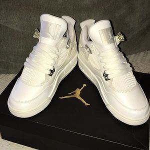 Jordan 4 Pure Money